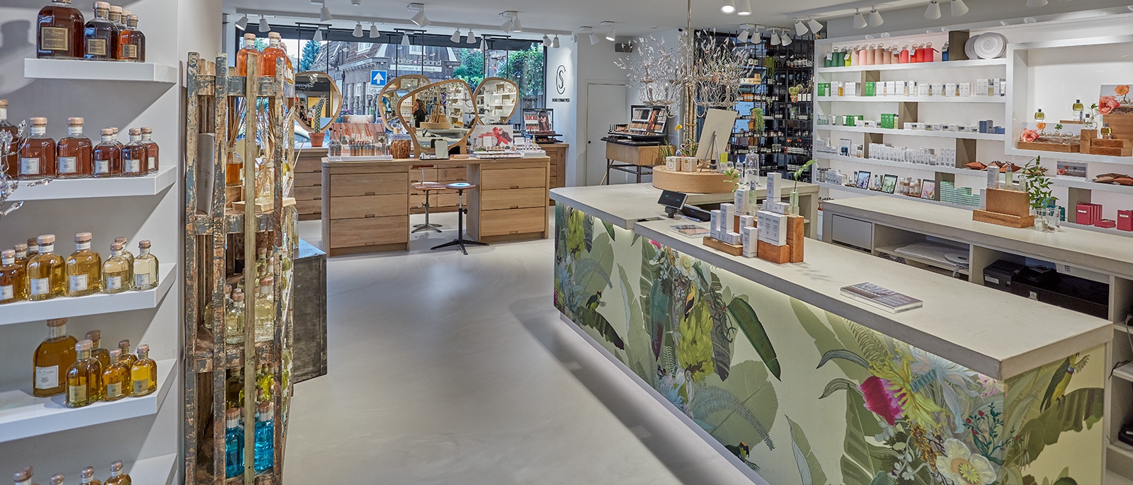 Skins Cosmetics Laren